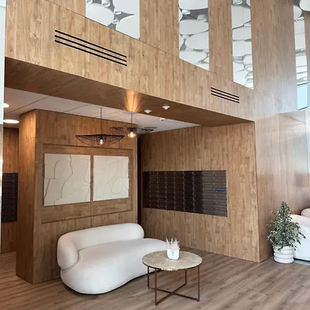 アパート Cinema 1114 Quorum With Projector *