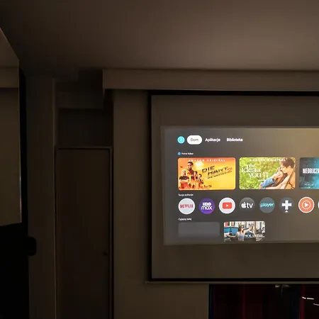 Cinema Wroclaw In City Centre - River View - Parking Апартаменты *